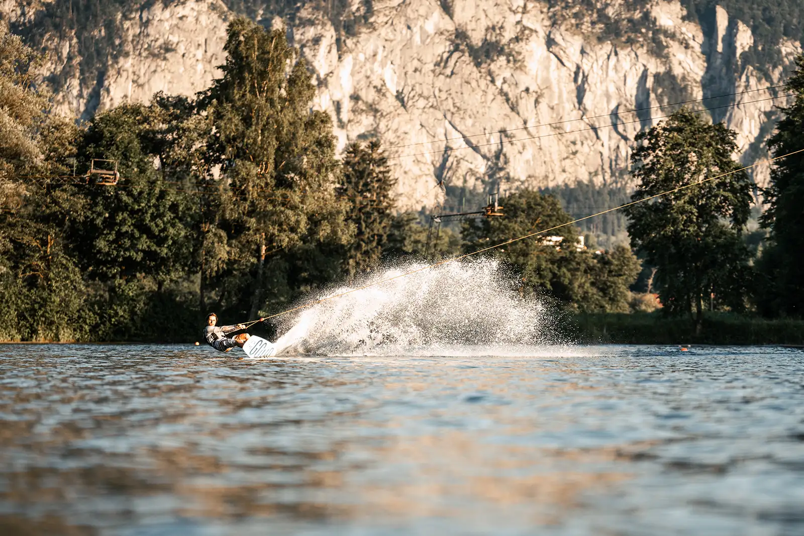 Sport Fotografie – Wakeboard Inntal Kiefersfelden | Fotograf: Peer Kolberg